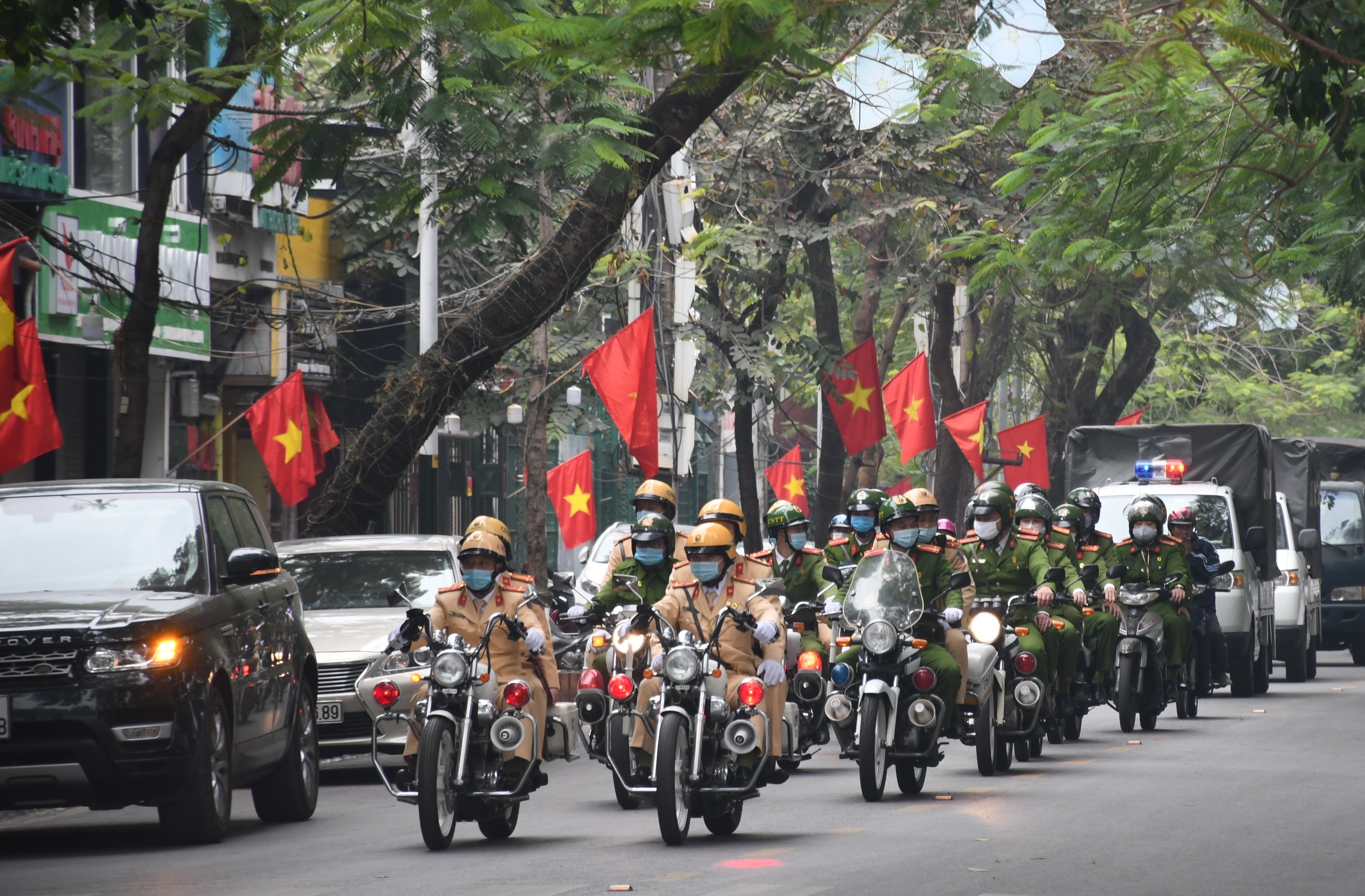 Công an quận Hồng Bàng: Phát động ra quân Năm An toàn giao thông 2021